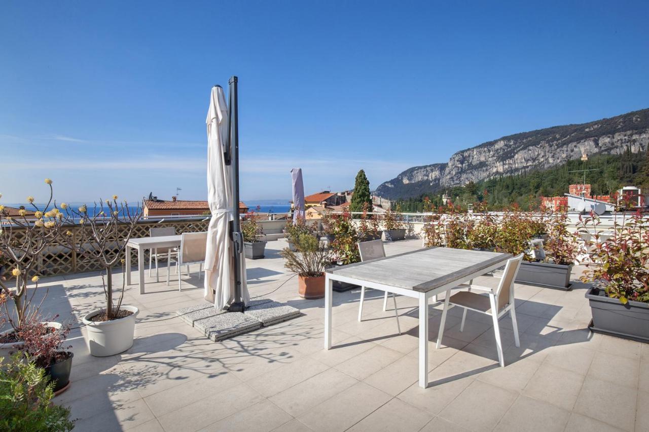 La Rocca Suite Garda  Exterior foto